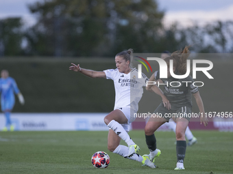 In Madrid, Spain, on October 17, Filippa Angeldahl of Real Madrid Women and Colette Cavanagh of Celtic Football Club Women fight for the bal...