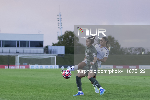 Maelle Lakrar of Real Madrid Women and Bruna Lourenco of Celtic Football Club Women fight for the ball during the UEFA Women's Champions Lea...