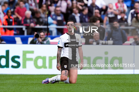 Emanuele Valeri of Parma Calcio 1903 looks dejected during the Serie A Enilive match between Bologna FC and Parma Calcio 1903 at Stadio Rena...