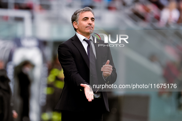 Fabio Pecchia head coach of Parma Calcio 1903 gestures during the Serie A Enilive match between Bologna FC and Parma Calcio 1903 at Stadio R...