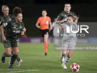 Eva Navarro of Real Madrid women plays during the UEFA Women's Champions League match between Real Madrid and Celtic club women at Alfredo D...