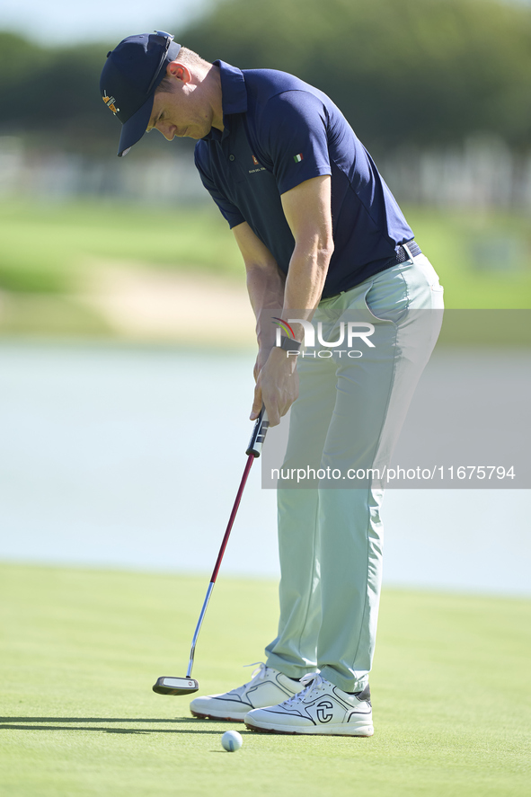 Daan Huizing of the Netherlands plays his shot on the 16th green on day one of the Estrella Damm N.A. Andalucia Masters 2024 at Real Club de...