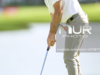 Oliver Wilson of England plays a shot on the 16th green on day one of the Estrella Damm N.A. Andalucia Masters 2024 at Real Club de Golf Sot...