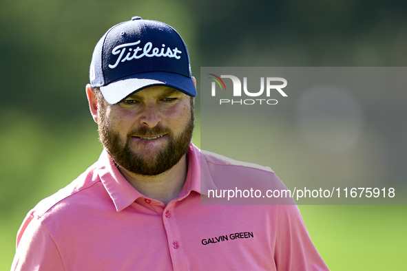 Jordan Smith of England reacts on the 11th green on day one of the Estrella Damm N.A. Andalucia Masters 2024 at Real Club de Golf Sotogrande...