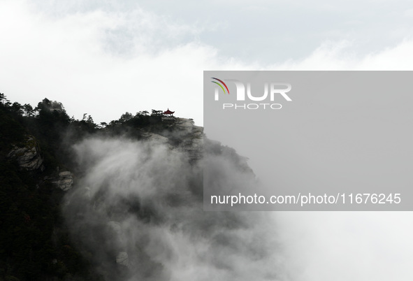 A sea of clouds is seen on Lushan Mountain, a World Cultural Heritage site, in Jiujiang, Jiangxi province, China, on October 17, 2024. 