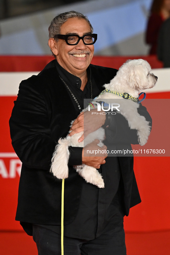 Guillermo Mariotto attends the ''Paradiso in vendita'' red carpet during the 19th Rome Film Festival at Auditorium Parco Della Musica in Rom...