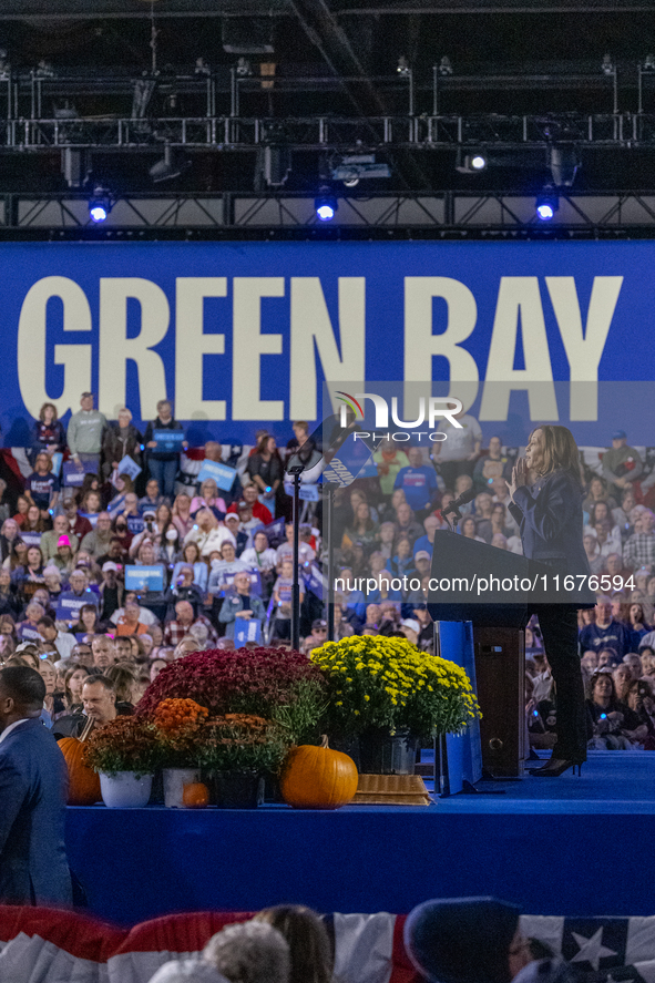 US Vice President and Democratic presidential candidate Kamala Harris speaks during a campaign event at the Resch Expo Center in Green Bay,...