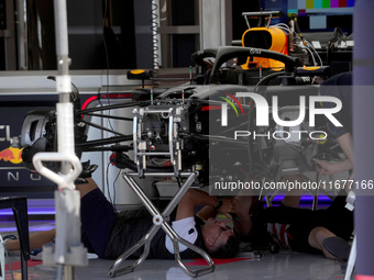 The FIA controls the T-Tray of Red Bull during the Formula 1 Pirelli United States Grand Prix 2024 in Austin, USA, on October 17, 2024. (