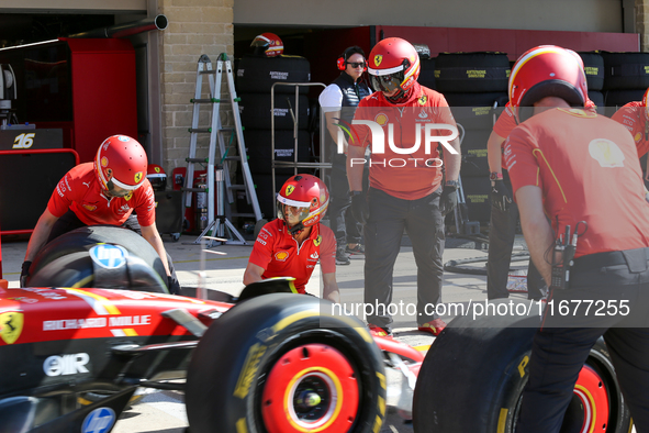 Mechanics work during the Formula 1 Pirelli United States Grand Prix 2024 in Austin, USA, on October 17, 2024. 