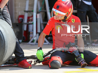 Mechanics work during the Formula 1 Pirelli United States Grand Prix 2024 in Austin, USA, on October 17, 2024. (