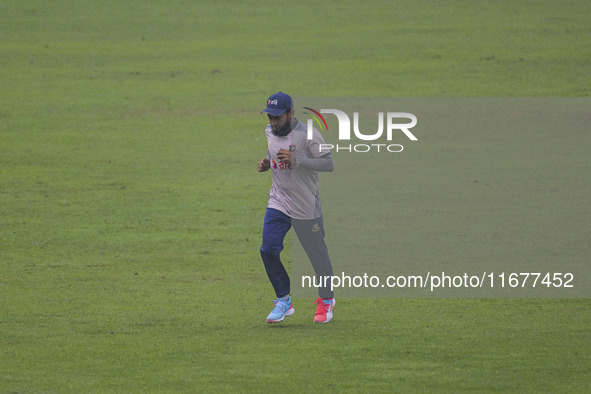 Bangladeshi cricketer Mushfiqur Rahim attends a practice session at the Sher-e-Bangla National Cricket Stadium in Dhaka, Bangladesh, on Octo...