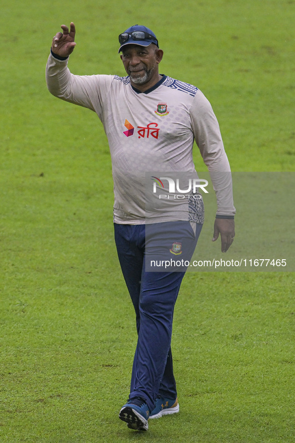 Bangladeshi cricket team head coach Phil Simmons participates in a practice session at the Sher-e-Bangla National Cricket Stadium in Dhaka,...