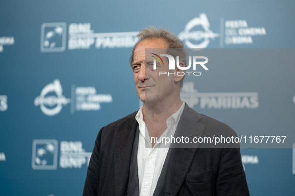 Vincent Lindon attends the ''Le Choix de Joseph Cross'' photocall during the 19th Rome Film Festival at Auditorium Parco Della Musica in Rom...