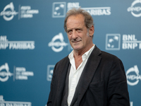 Vincent Lindon attends the ''Le Choix de Joseph Cross'' photocall during the 19th Rome Film Festival at Auditorium Parco Della Musica in Rom...