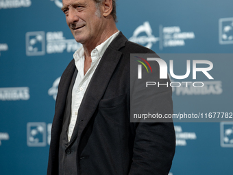 Vincent Lindon attends the ''Le Choix de Joseph Cross'' photocall during the 19th Rome Film Festival at Auditorium Parco Della Musica in Rom...