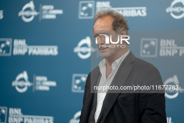 Vincent Lindon attends the ''Le Choix de Joseph Cross'' photocall during the 19th Rome Film Festival at Auditorium Parco Della Musica in Rom...