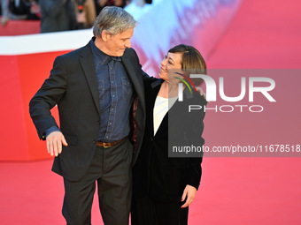 Viggo Mortensen attends the ''THE DEAD DON'T HURT (I MORTI NON FERISCONO)'' red carpet during the 19th Rome Film Festival at Auditorium Parc...