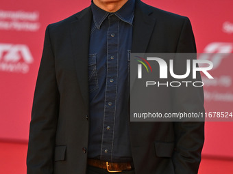 Viggo Mortensen attends the ''THE DEAD DON'T HURT (I MORTI NON FERISCONO)'' red carpet during the 19th Rome Film Festival at Auditorium Parc...