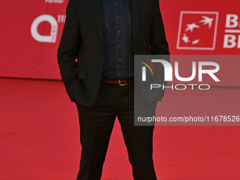 Viggo Mortensen attends the ''THE DEAD DON'T HURT (I MORTI NON FERISCONO)'' red carpet during the 19th Rome Film Festival at Auditorium Parc...