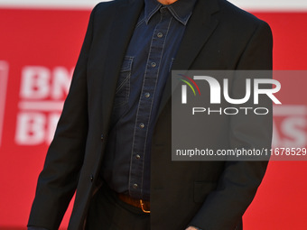 Viggo Mortensen attends the ''THE DEAD DON'T HURT (I MORTI NON FERISCONO)'' red carpet during the 19th Rome Film Festival at Auditorium Parc...