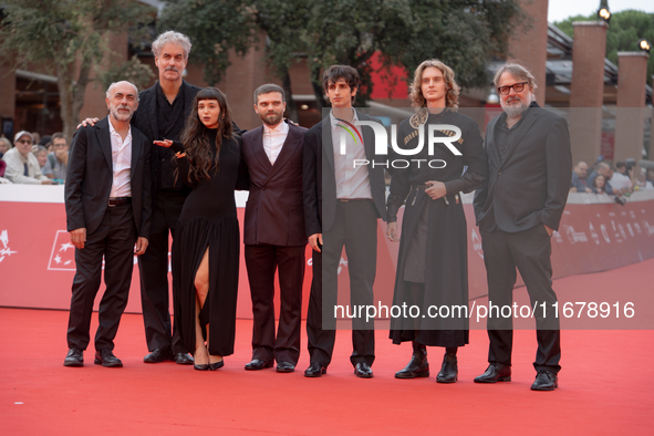 Michele Sinisi, Iacopo Bedogni, Gala Zohar Martinucci, Giovanni Cannata, Jacopo Olmo Antinori, Luca Chikovani, Nicolo Massazza, Beatrice Bul...