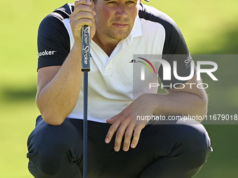 Niklas Norgaard of Denmark reacts on the 5th green during the Estrella Damm N.A. Andalucia Masters 2024 at Real Club de Golf Sotogrande in S...