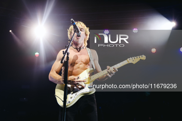 Ross Lynch of The Driver Era performs live during the X Girlfriend Tour at Fabrique in Milan, Italy, on October 17, 2024 