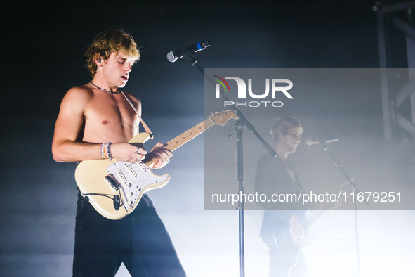 Ross Lynch of The Driver Era performs live during the X Girlfriend Tour at Fabrique in Milan, Italy, on October 17, 2024 