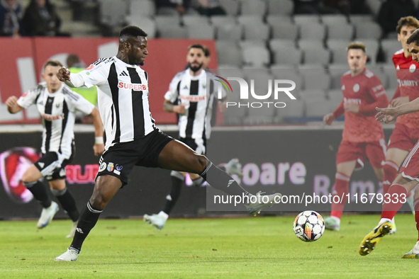 Mamadou Thiam plays during Universitatea Cluj versus Otelul Galati at Cluj Arena in Cluj, Romania, on October 18, 2024. 