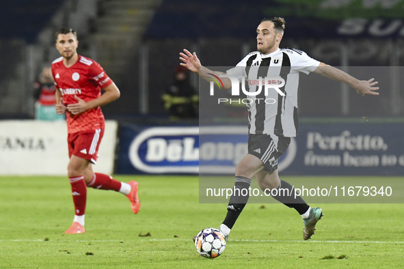 Daniel Lasure plays during Universitatea Cluj versus Otelul Galati at Cluj Arena in Cluj, Romania, on October 18, 2024. 