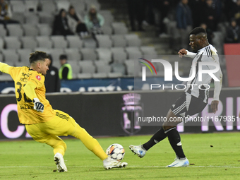 Mamadou Thiam plays during the match between Universitatea Cluj and Otelul Galati at Cluj Arena in Cluj, Romania, on October 18, 2024. (