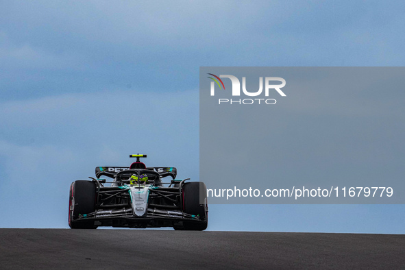 Lewis Hamilton of the UK drives the (44) Mercedes-AMG Petronas F1 Team F1 W15 E Performance Mercedes during the Formula 1 Pirelli United Sta...