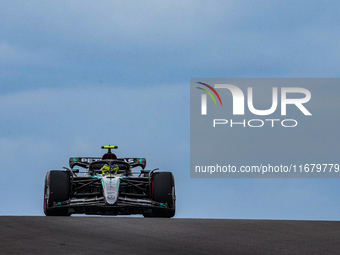 Lewis Hamilton of the UK drives the (44) Mercedes-AMG Petronas F1 Team F1 W15 E Performance Mercedes during the Formula 1 Pirelli United Sta...