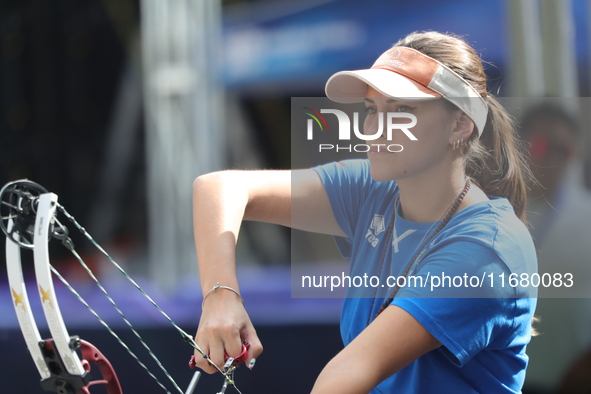 Elisa Roner of Italy participates in the practice session before the competition against Alexis Ruiz of the United States (not in picture) o...