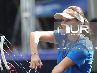 Elisa Roner of Italy participates in the practice session before the competition against Alexis Ruiz of the United States (not in picture) o...