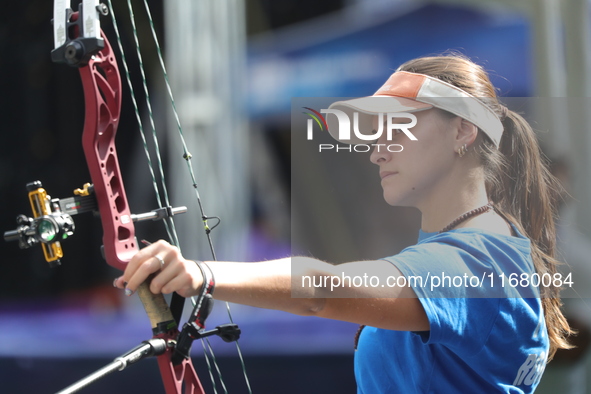 Elisa Roner of Italy participates in the practice session before the competition against Alexis Ruiz of the United States (not in picture) o...