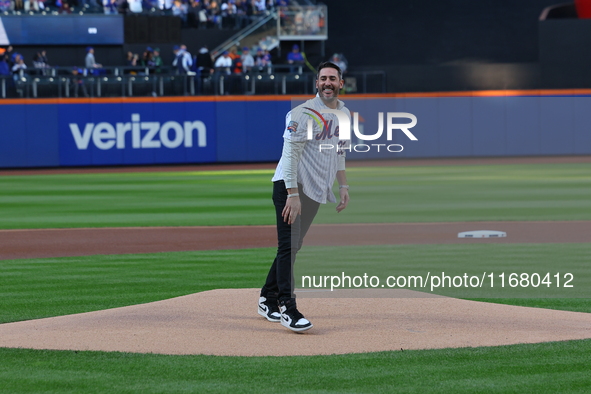 2015 NLCS Champion Matt Harvey throws out the ceremonial first pitch before Game 5 of a baseball NL Division Series between the Los Angeles...