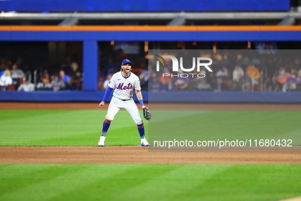 New York Mets second baseman Jeff McNeil #1 prepares during the fifth inning in Game 5 of the baseball NL Championship Series against the Lo...