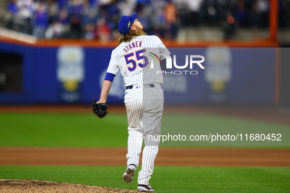 New York Mets relief pitcher Ryne Stanek #55 throws during the seventh inning in Game 5 of the baseball NL Championship Series against the L...