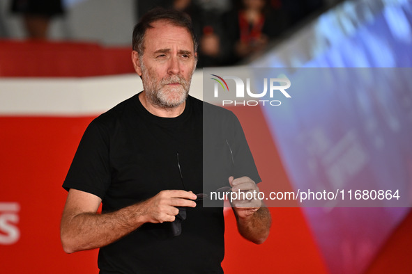 Valerio Mastandrea attends the ''ITALO CALVINO NELLE CITTA'' red carpet during the 19th Rome Film Festival at Auditorium Parco Della Musica...