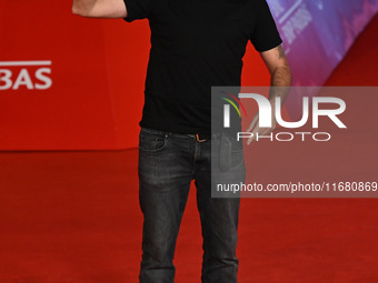 Valerio Mastandrea attends the ''ITALO CALVINO NELLE CITTA'' red carpet during the 19th Rome Film Festival at Auditorium Parco Della Musica...