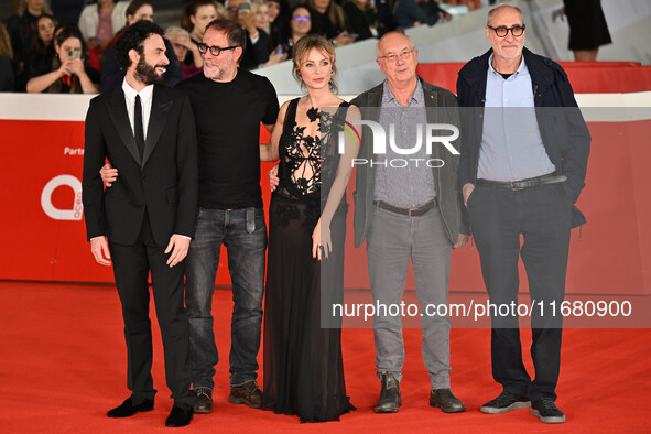 (L-R) Alessio Vassallo, Valerio Mastandrea, Violante Placido, Davide Ferrario, and Marco Belpoliti attend the ''ITALO CALVINO NELLE CITTA''...