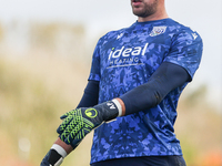 Alex Palmer of WBA warms up during the Sky Bet Championship match between Oxford United and West Bromwich Albion at the Kassam Stadium in Ox...