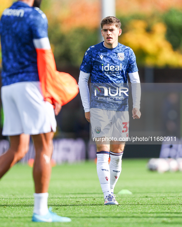 Tom Fellows of WBA warms up during the Sky Bet Championship match between Oxford United and West Bromwich Albion at the Kassam Stadium in Ox...