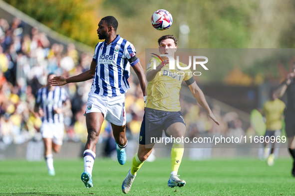 Mark Harris of Oxford races forward during the Sky Bet Championship match between Oxford United and West Bromwich Albion at the Kassam Stadi...