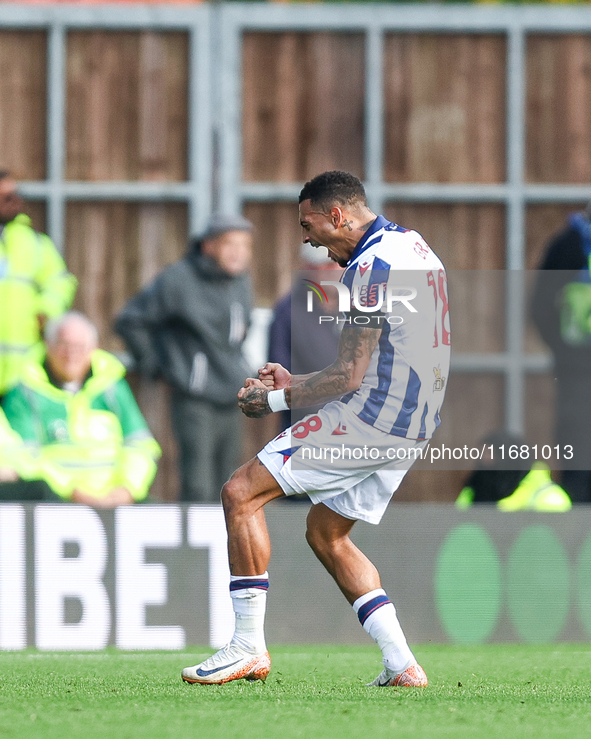 Karlan Grant celebrates his goal to put West Bromwich Albion ahead during the Sky Bet Championship match between Oxford United and West Brom...