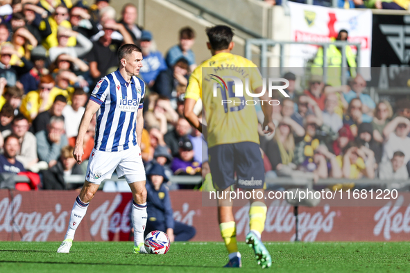 Jed Wallace of WBA is on the ball during the Sky Bet Championship match between Oxford United and West Bromwich Albion at the Kassam Stadium...