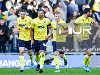 Dane Scarlett of Oxford heads back for the restart following his goal during the Sky Bet Championship match between Oxford United and West B...