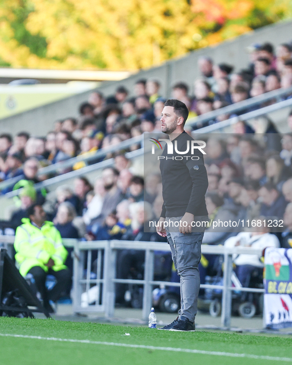 Oxford manager Des Buckingham is present during the Sky Bet Championship match between Oxford United and West Bromwich Albion at the Kassam...