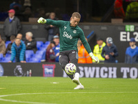 Jordan Pickford of Everton warms up before the Premier League match between Ipswich Town and Everton at Portman Road in Ipswich, England, on...